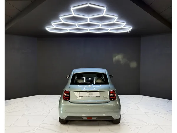 Fiat 500e La Prima 3+1 ACC / CO-Driver 42 kWh - Photo 3