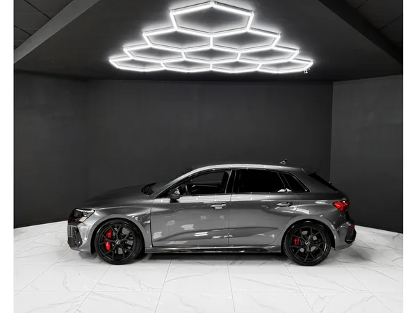 Audi RS3 SPORTBACK / B&O / CERAMIC / CAM / VALCONA - Photo 2