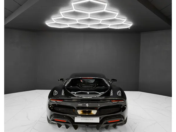 Ferrari 296 GTB 1.Hd / CARBON / LIFT / 360° - Photo 3