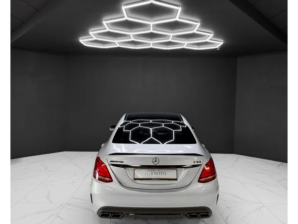 Mercedes-Benz C 63 AMG V8 / FULL SERVICE / BURMESTER / 360 / PANO - Photo 3
