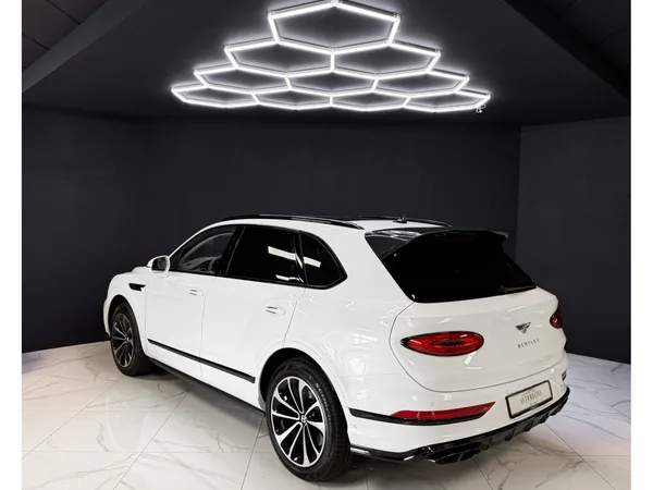 Bentley Bentayga 4.0 V8 S CARBON - Photo 2