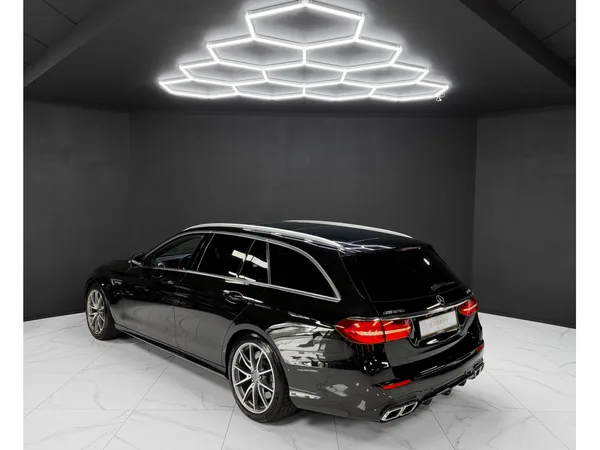 Mercedes-Benz E 63 AMG BURMESTER / MASSAGE / 360 / PANO / HEAD-UP - Photo 2