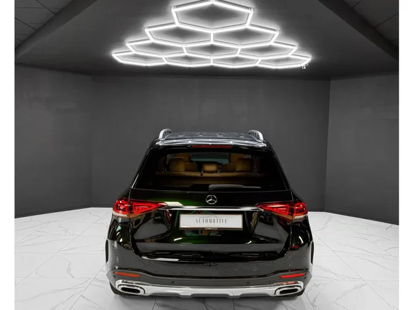 Mercedes-Benz GLE 350 d AMG Line / Spec / 360 / New service - Photo 3