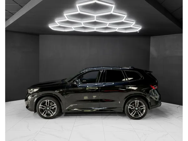 BMW X1 18d sDrive M Sport Pack - Photo 2