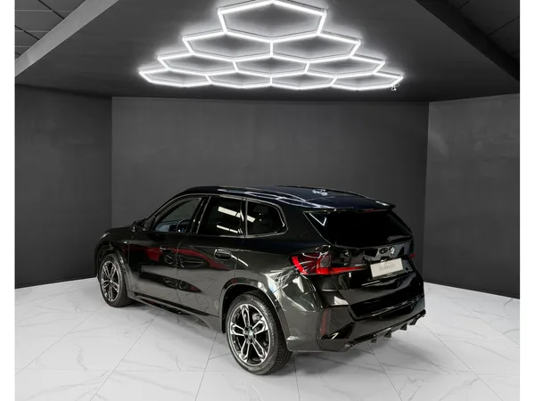BMW X1 18d sDrive M Sport Pack - Photo 2