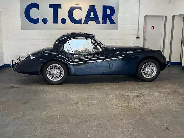 Jaguar XK 120 FHC - Photo 1