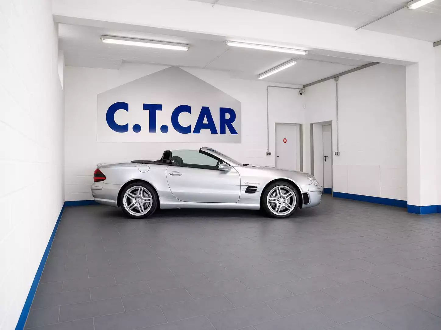 Mercedes-Benz SL 55 AMG Roadster - Photo 1