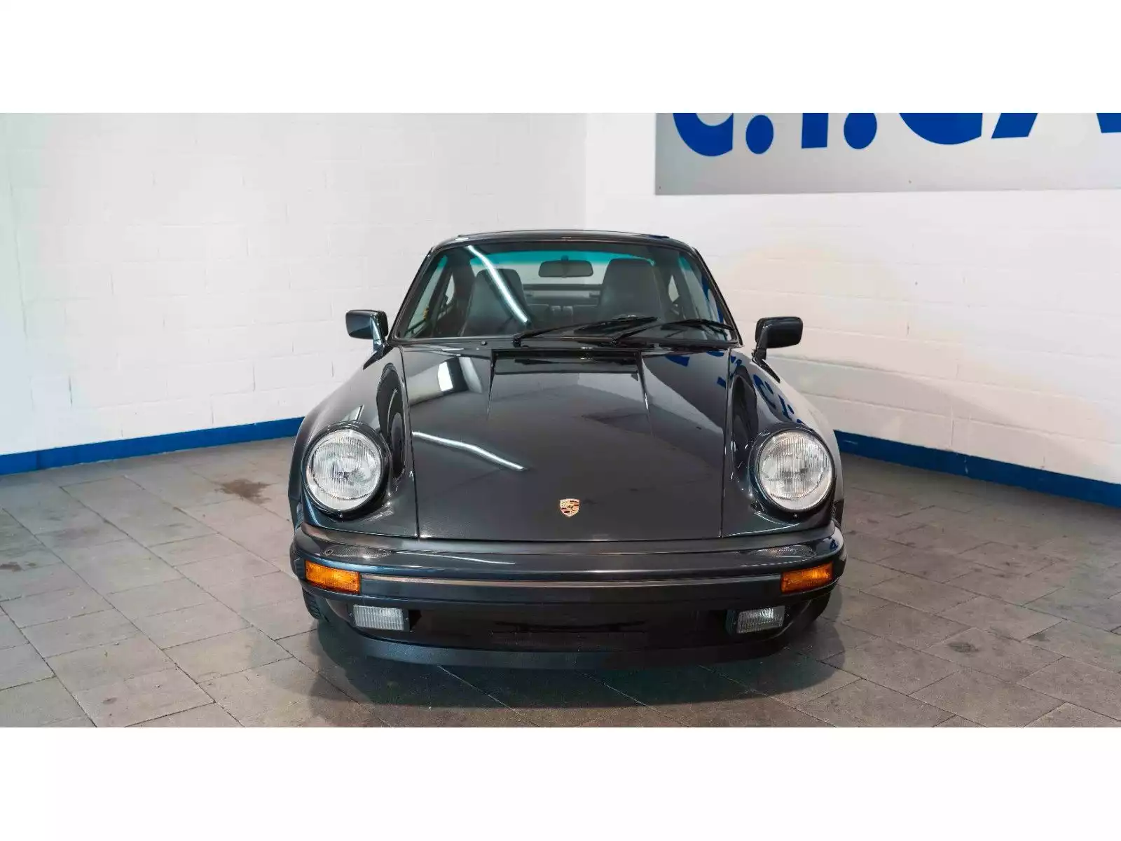 Porsche 930 Turbo 3.3 - Photo 1