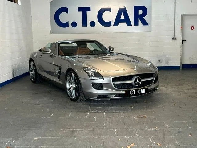 Mercedes-Benz SLS AMG Roadster - Photo 1