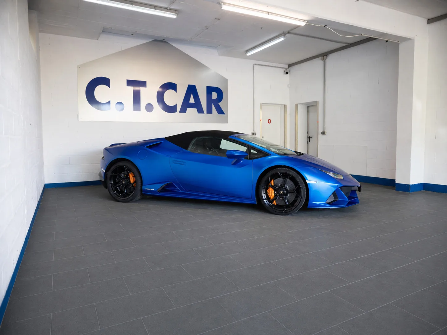 Lamborghini Huracán EVO Spyder Lifting System - Photo 1