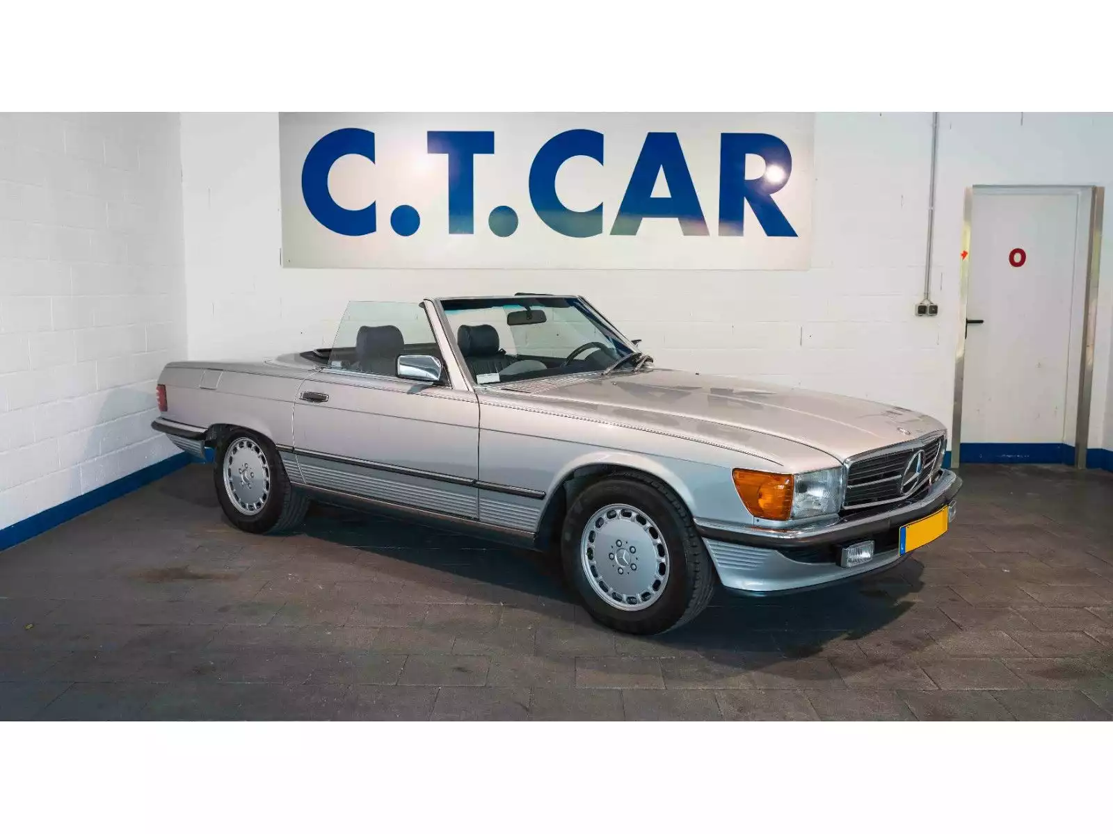 Mercedes-Benz SL 560 Auto. - Photo 1
