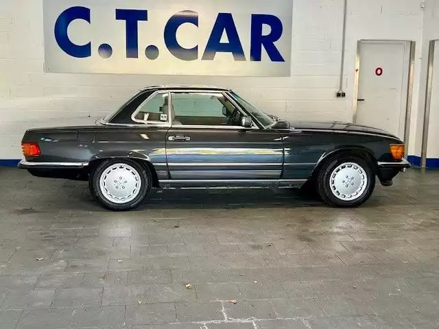 Mercedes-Benz SL 560 CABRIOLET - Photo 1