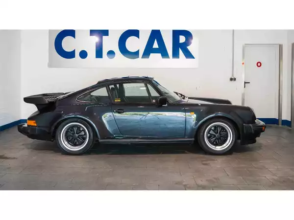 Porsche 930 Turbo 3.3 - Photo 3
