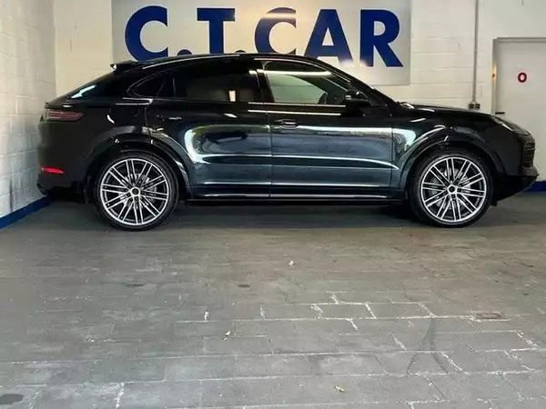Porsche Cayenne Coupe S /VOLL /panorama /AHK - Photo 2