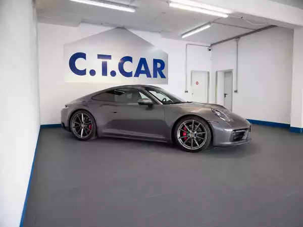 Porsche 992 911 Carrera 4S - Photo 2