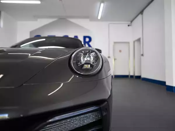Porsche 992 911 Carrera 4S - Photo 3