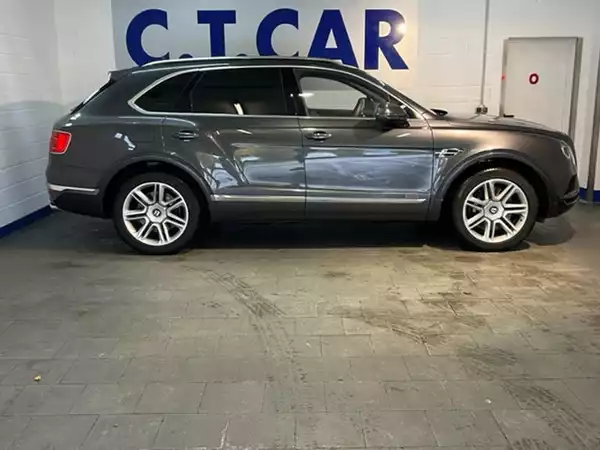 Bentley Bentayga 4.0 V8 Diesel 4WD Autom.Mulliner - Photo 2