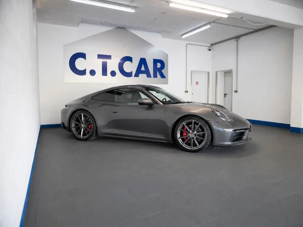 Porsche 992 911 Carrera 4S - Photo 2