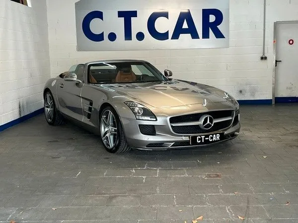 Mercedes-Benz SLS AMG Roadster - Photo 1