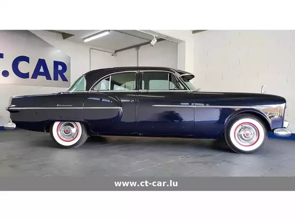 Packard 300 Touring Wagon - Photo 3