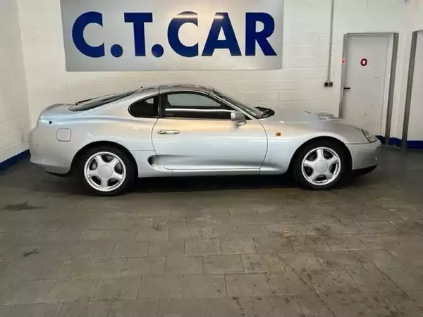 Toyota Supra Targa 3.0i Twin Turbo Auto - Photo 2