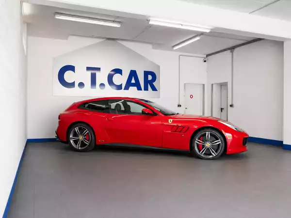 Ferrari GTC4Lusso Tailor Made 70 Anni Collection - Photo 1