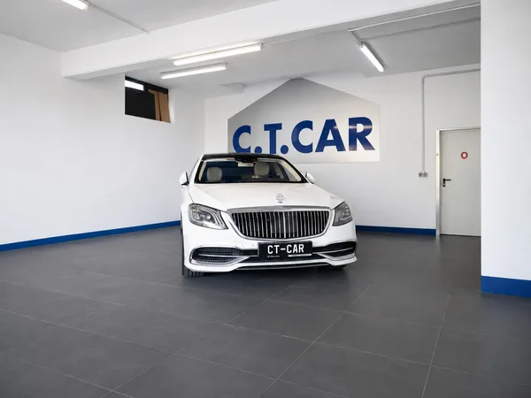 Maybach S560 Limousine 4Matic-PANO/BURMESTER/MASSAGE/DVD/Voll - Photo 2