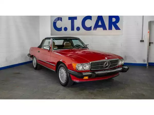 Mercedes-Benz SL 560 R107 - Photo 2