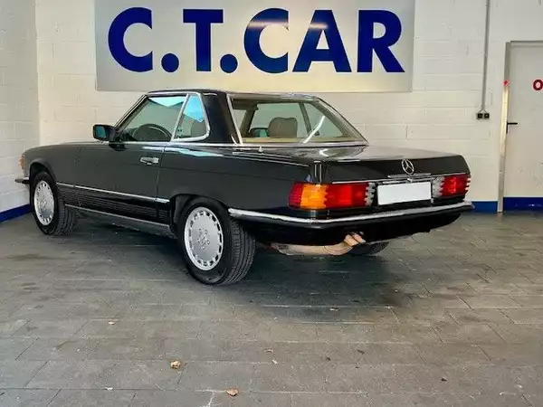 Mercedes-Benz SL 560 CABRIOLET - Photo 2