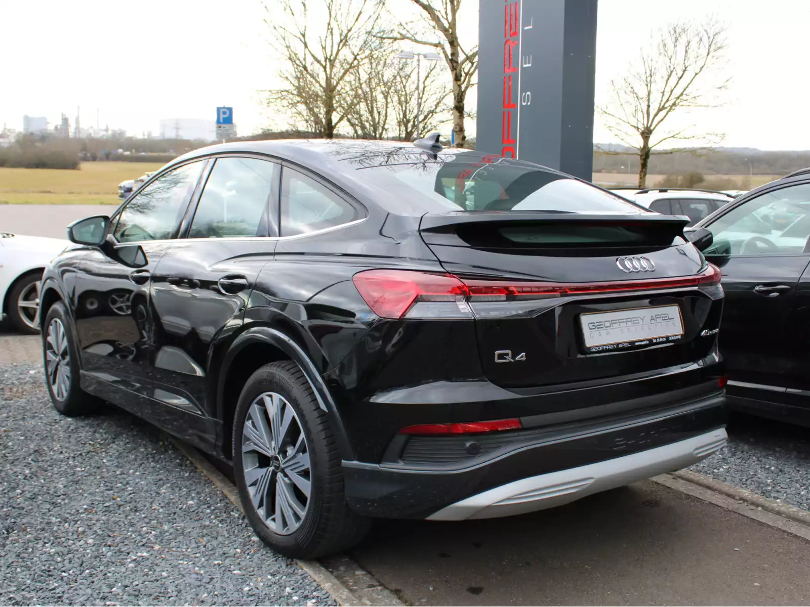 Audi Q4 e-tron 40 HEAD UP CUIR NAVI 1 HAND AUTONOMIE +- 500KM - Photo 1