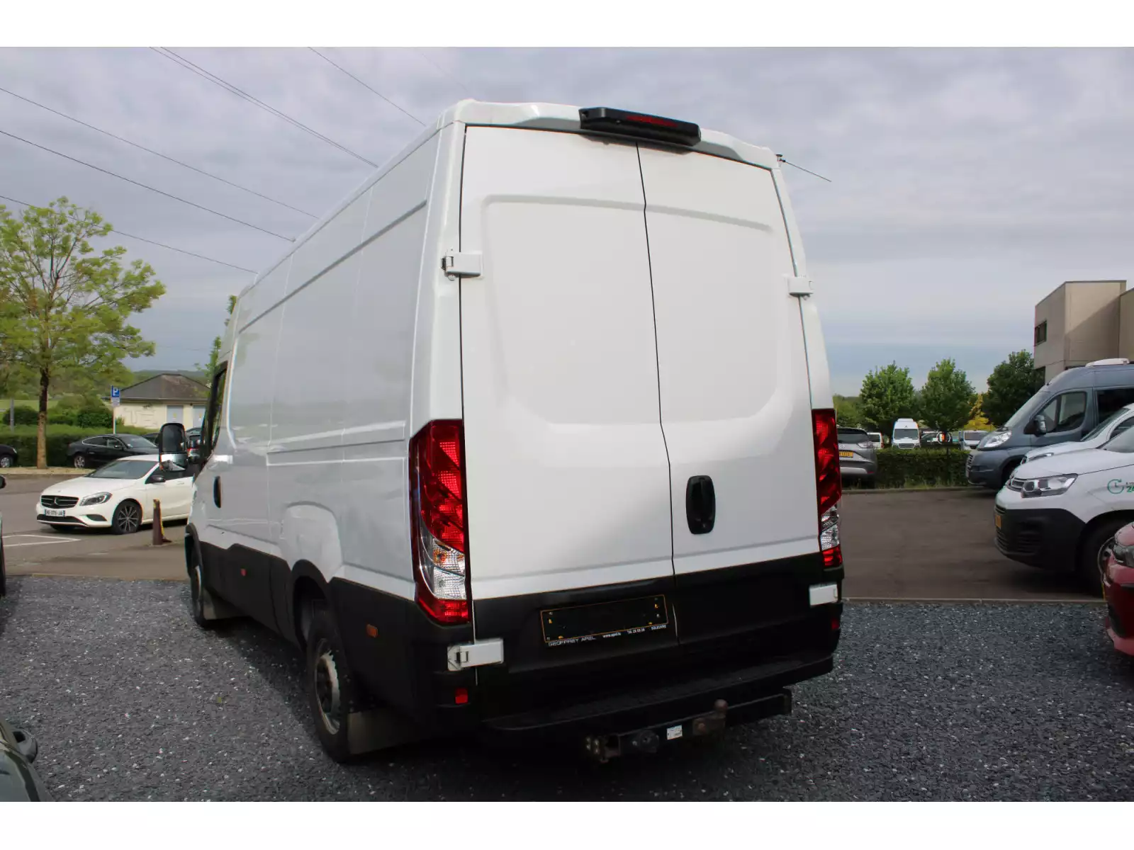 Iveco Daily 35S14, 1 HAND, CAMERA, BLUETOOTH, - Photo 1