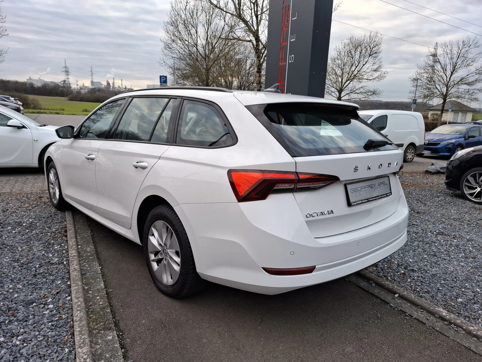 Skoda Octavia 2.0 TDI COMBI AMBITION LED - Photo 1