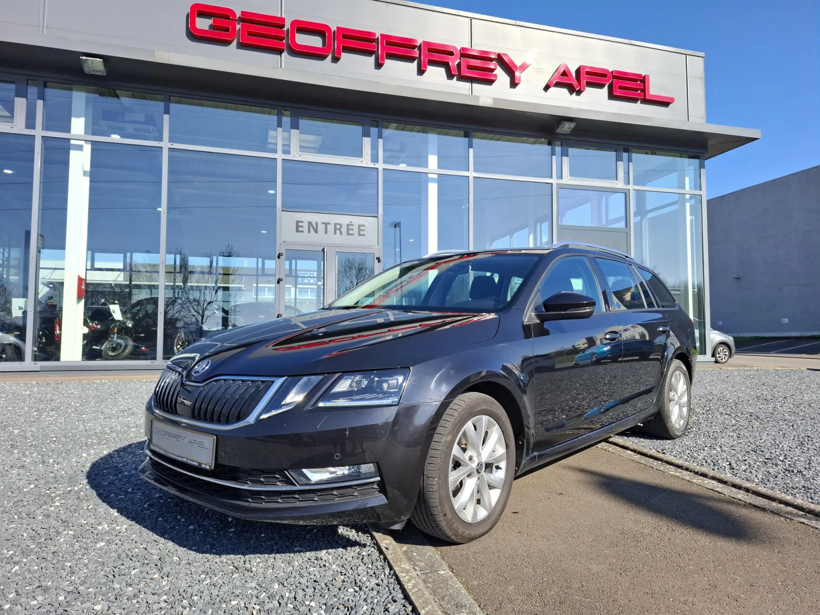 Skoda Octavia 1.8 TSI STYLE LED NAVI 1 HAND - Photo 1