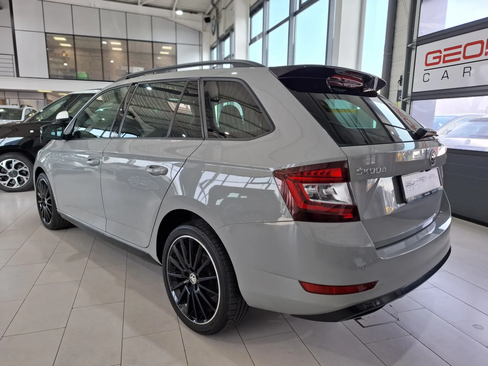 Skoda Fabia 1.0 TSI MONTE CARLO, LED, CAMERA, PANORAMIQUE, ALU 17'',NAVI, 1HAND - Photo 1
