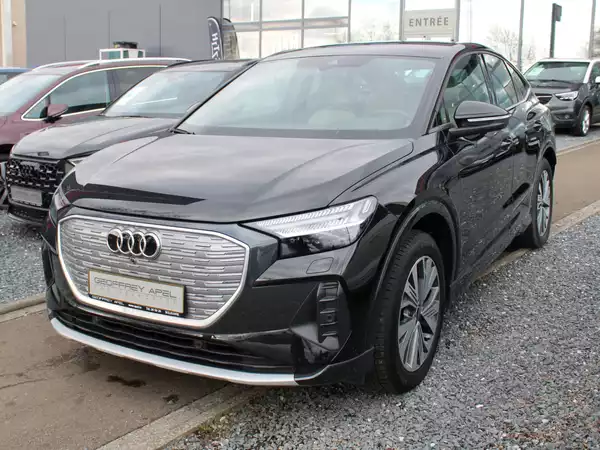 Audi Q4 e-tron 40 HEAD UP CUIR NAVI 1 HAND AUTONOMIE +- 500KM - Photo 3