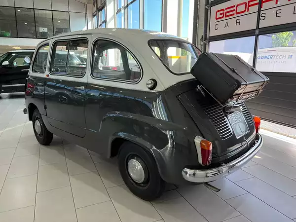 Fiat Multipla 600 - Photo 2