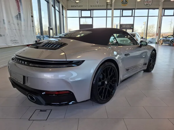 Porsche 992 FACELIFT CARRERA CABRIO PACK CHRONO BOSE CUIR NAVI 1 HAND 360° - Photo 2