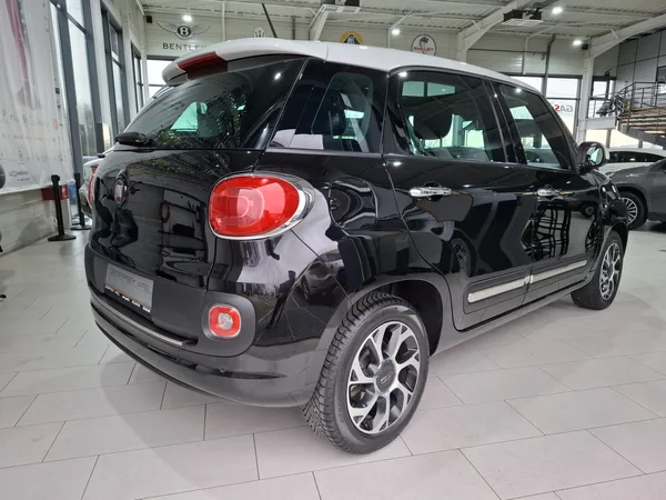 Fiat 500L 1.6 JTD 120 NAVI, CUIR, PANORAMA, 1 HAND - Photo 2