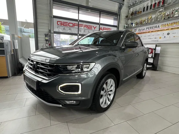 Volkswagen T-Roc 1.5 TSI 150 DSG STYLE,VIRTUAL, KAMERA,NAVI, CARPLAY, LED, CUIR,1 HAND - Photo 1