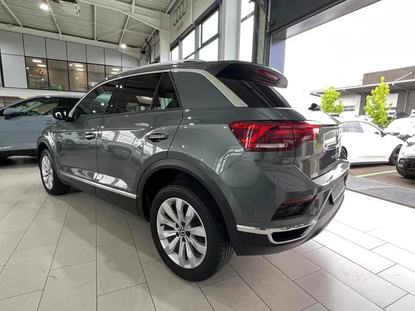 Volkswagen T-Roc 1.5 TSI 150 DSG STYLE,VIRTUAL, KAMERA,NAVI, CARPLAY, LED, CUIR,1 HAND - Photo 2