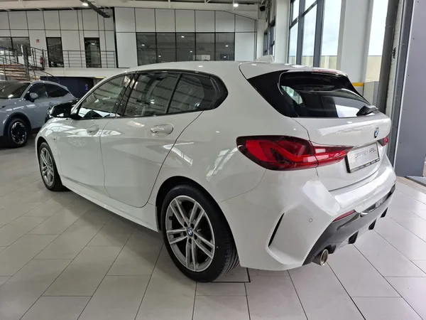 BMW 118 i M SPORT PAKET, NAVI, LED, COCKPIT DIGITAL, CARPLAY, PDC, - Photo 2