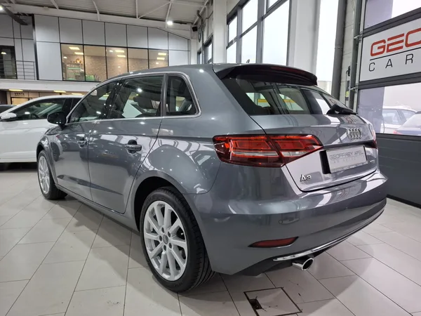 Audi A3 30 TFSI 116 SPORTBACK S-TRONIC DESIGN, CUIR, NAVI, XENON, LED, PDC, 1 HAND - Photo 3