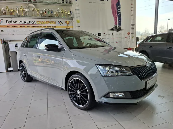 Skoda Fabia 1.0 TSI MONTE CARLO, LED, CAMERA, PANORAMIQUE, ALU 17'',NAVI, 1HAND - Photo 3