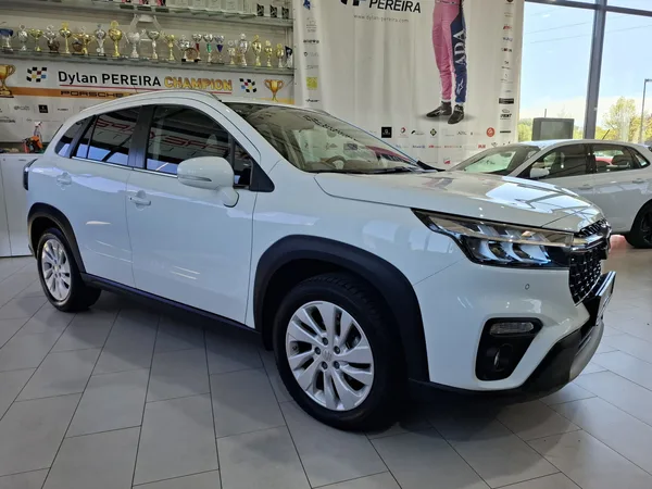 Suzuki S-Cross 1.4 TURBO HYBRID,1 HAND, CAMERA, CLIMA AUTO, CARPLAY, ALU 17'', ASS. LIGNES, ANGLE MORT, REGULATEUR, LED, ATT. REMORQUE - Photo 2