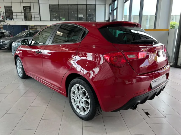 Alfa Romeo Giulietta 1.4 SPORT 120 , 1HAND, CARPLAY, CAMERA, LED, GARANTIE - Photo 2