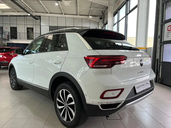 Volkswagen T-Roc 1.5 TSI 150 DSG STYLE,1 HAND,VIRTUAL,KAMERA,NAVI,CARPLAY,LED,CUIR,IQ-LIGHT - Photo 2