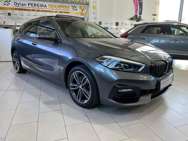 BMW 118 DA 150 SPORT LINE, CUIR, PANORAMIQUE, LED, ALU17'', CARPLAY, NAVI, 1 HAND.. - Photo 3