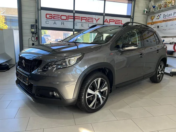 Peugeot 2008 GT LINE, 130CV, NAVI, PANORAMIQUE, BLUETOOTH, ALU 16'', GARANTIE, 1 HAND - Photo 1