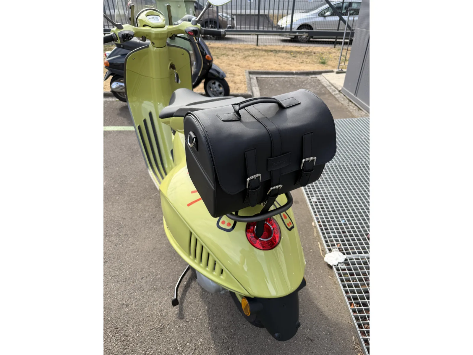 Vespa 946 BUNNY - Photo 1