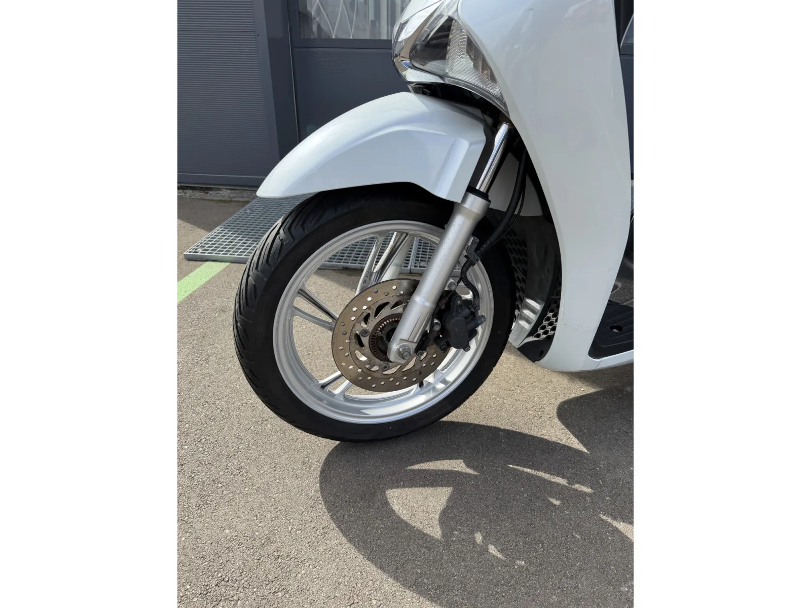 Honda SH 125 - Photo 1